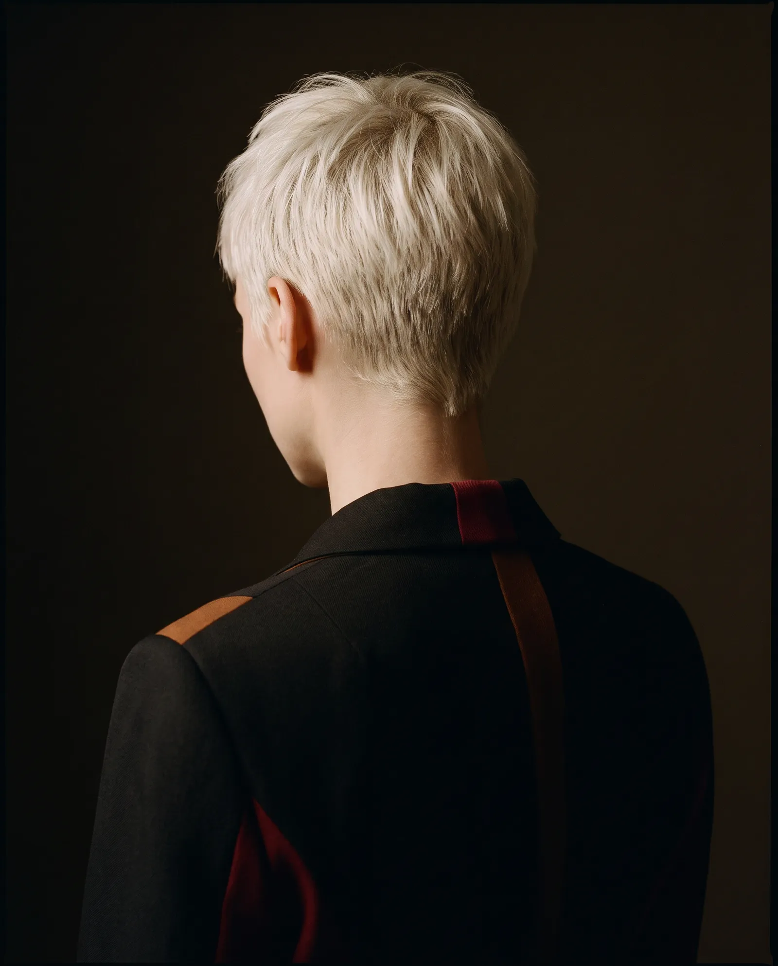 Platin-Pixie, von hinten fotografiert